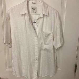 NWT- Abercrombie oversized, short sleeve, linen, button down.